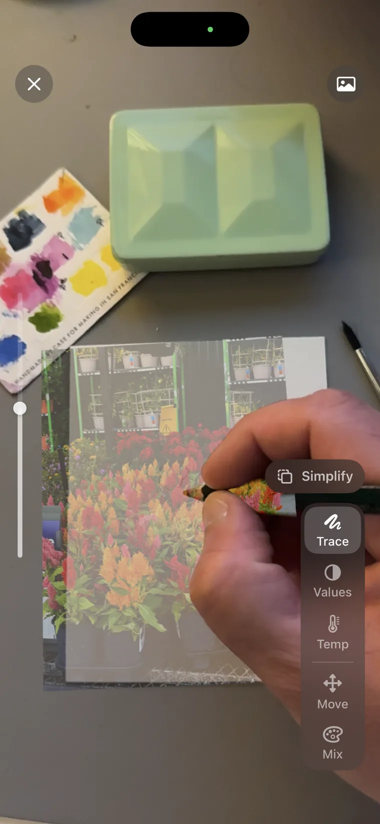 Lucidapp tracing a reference image in AR